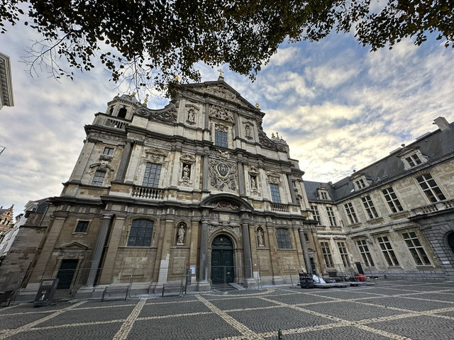 Antwerp City Vibes: Where History, Diamonds & Fashion Collide ⚡️💎 Antwerp City Vibes: Where History, Diamonds & Fashion Collide ⚡️💎