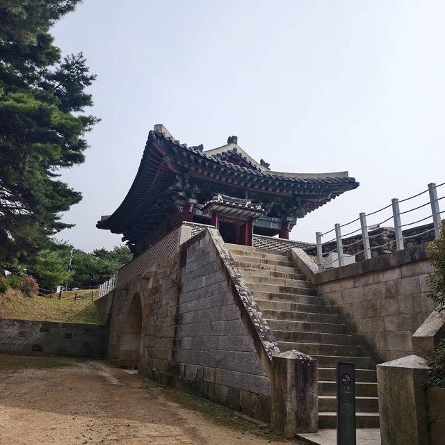 Sangdang Sanseong Fortress 상당산성 Sangdang Sanseong Fortress 상당산성
