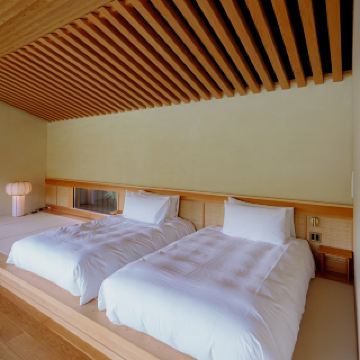 Mineral Stillness & Mountain Steam