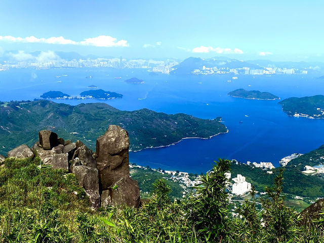 蓮花山的冒險：探索未知國度的勇氣 🏞️🌿