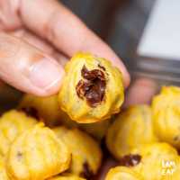 พี่นาเอแคลร์เจ้าเก่าสามย่าน ตำนานเบเกอรี่