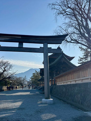 跨越兩千年的守護「阿蘇神社與日本三大樓門」