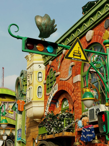 上海　ディズニーランド　リトグラフ 世界最大のディズニーのお城はどこ？ - 上海ディズニーランド。 | Trip