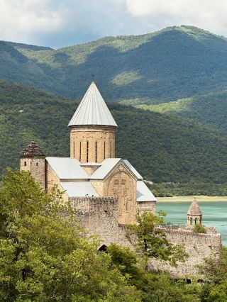 🇬🇪 マレーシアからジョージアへの7日間の旅行ガイド