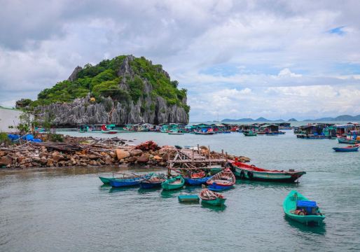 Where to Stay in Hòn Nghệ 🇻🇳 | Vietnam's Peaceful Fishing Island