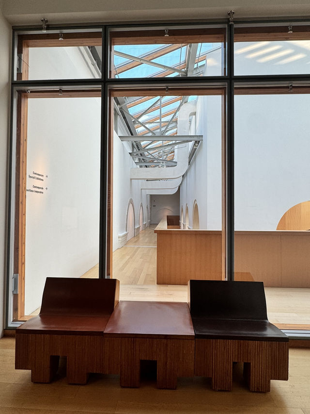 オンタリオ美術館（Art Gallery of Ontario, AGO）