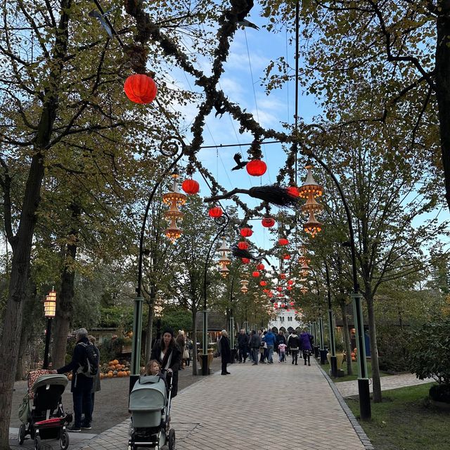 哥本哈根趣伏里公園（Tivoli Gardens）