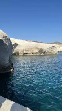 Milos: a Greek island paradise