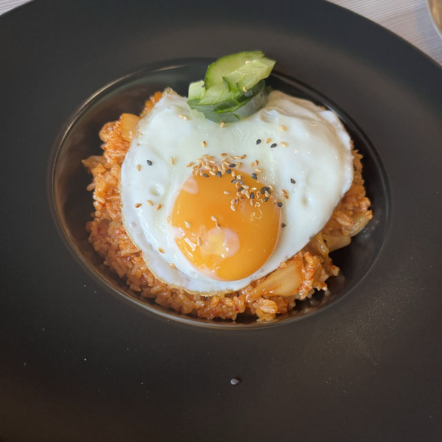 여긴 한식당인가 일식당인가?