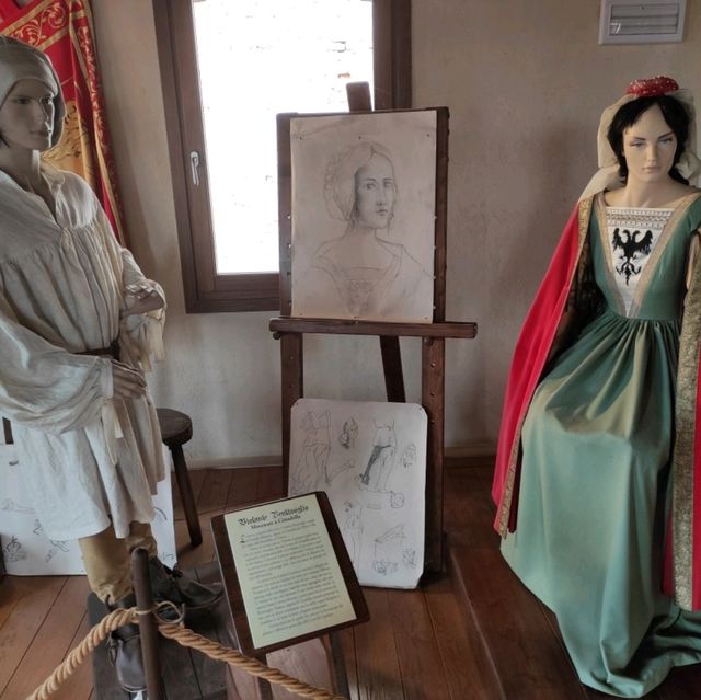Journey into the Past at the Museum 🎨🕰️  
