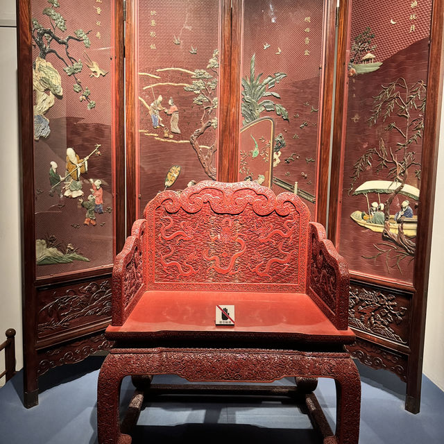 Explore Shanghai Museum