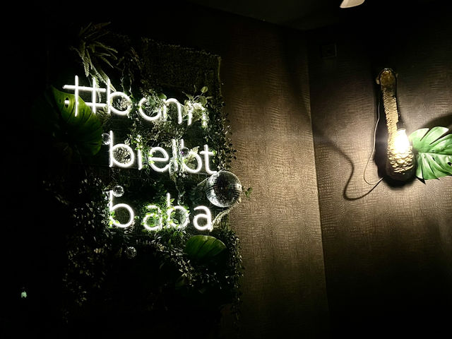 Hidden cocktail bar in Bonn