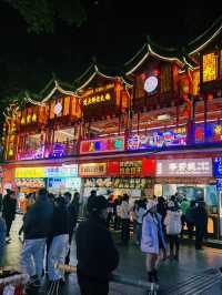 Jiefangbei – Chongqing’s Bustling Heart & Street Food Haven 