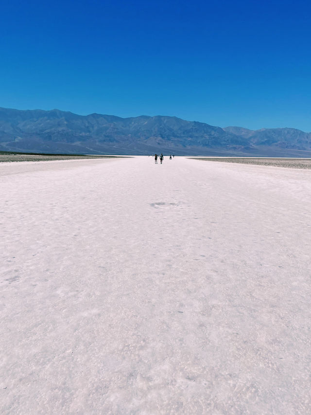 Death Valley National Park – Earth’s Most Extreme Theme Park! 🌞🏜️