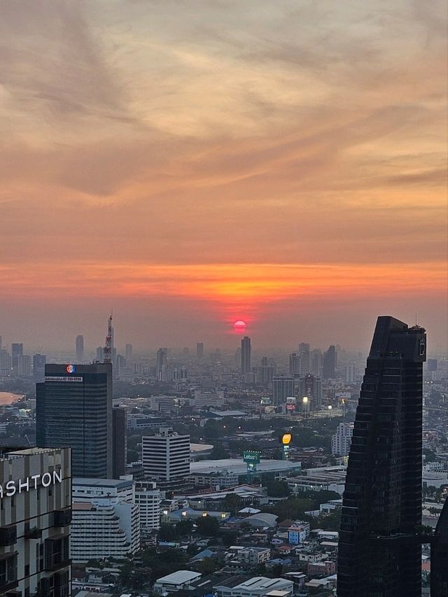 泰國超猛夜景 高空酒吧第一名