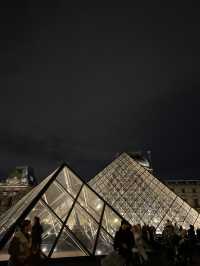 Sparkles and Dreams: Seeing the Eiffel Tower Light Up