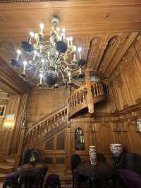 🇷🇴 羅馬尼亞：佩雷斯城堡（Castelul Peleș） 👑