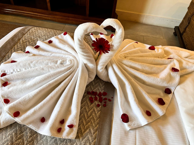 🌴 Le Morne, Mauritius – Honeymoon Goals at JW Marriott
