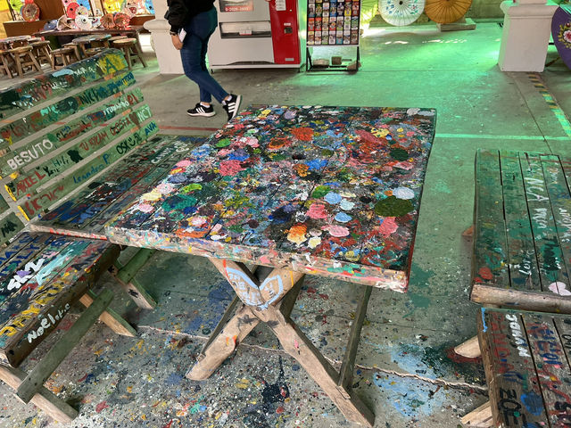 Bo Sang Umbrella Making Centre – A Colorful Handicraft Tradition  
