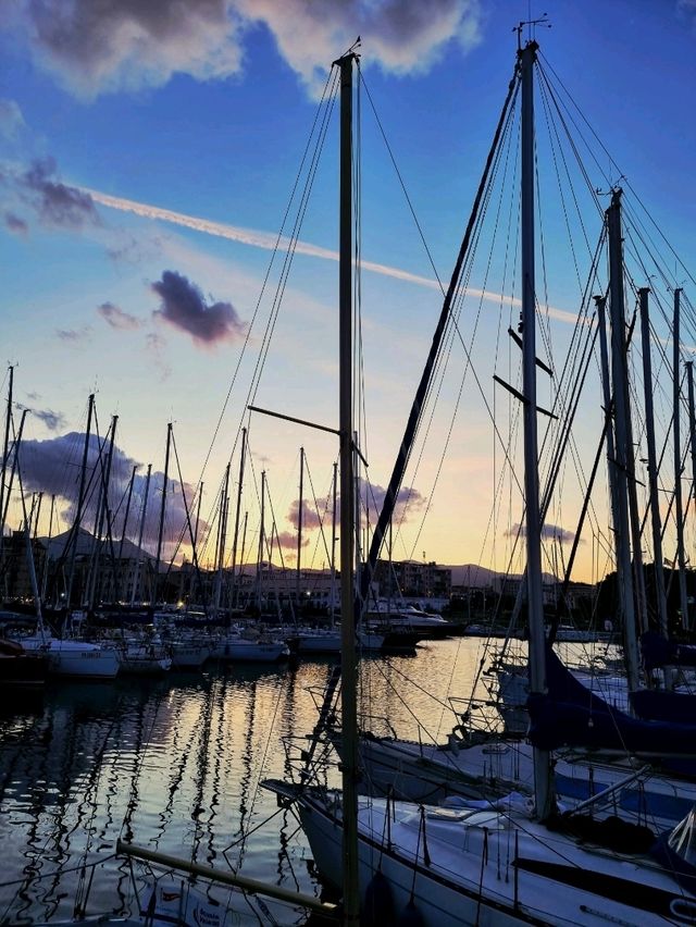 Discovering Palermo’s Port: A Sunset Surprise and Coastal Charm