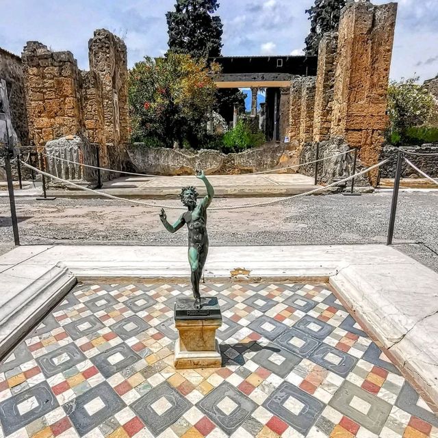 Mount Vesuvius Erupted in 79 AD, Burying Pompeii in Ash for 1,700 Years