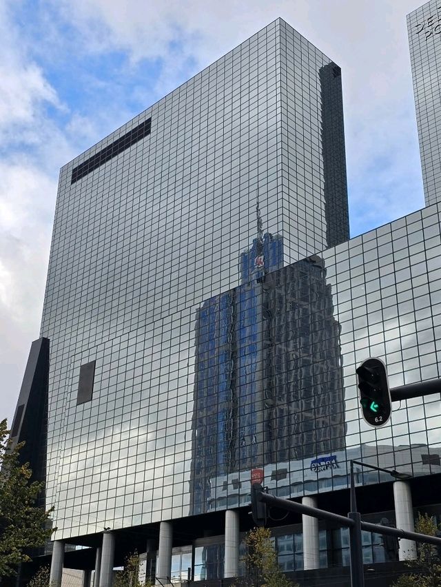 Rotterdam Guide — Modern Architecture and Creative Energy🍵🚅