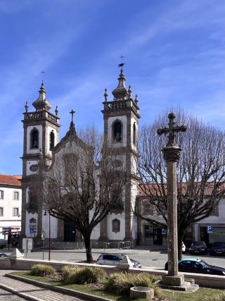 เส้นโค้งแบบบาโรกและความแข็งแกร่งของหินแกรนิต: Igreja da Misericórdia แห่ง Guarda 🎨