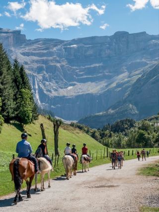 The Amphitheater of the Giants: Gavarnie, France 🇫🇷⛰️