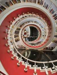 Inspiring spiral bookstore in Shenzhen