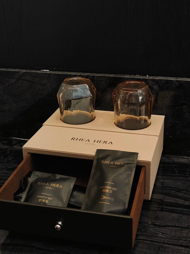 沈陽酒店|淺析黑金復古風獨棟酒店