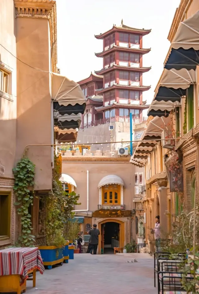 Kashgar, the quaint streets full of exotic charm