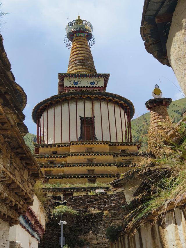 草壩上的寺廟——棒託寺