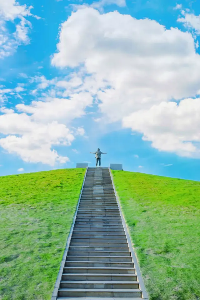 Xiamen Bay Park | Check in the same hillside as in Hayao Miyazaki's 'The Wind Rises'