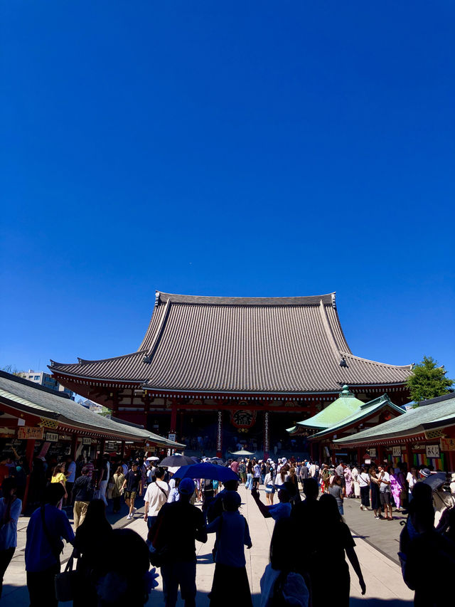 東京淺草寺｜八百年香火不斷，如今已成為城市的象徵！