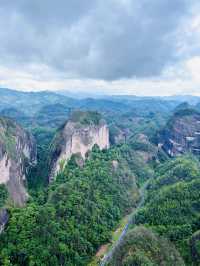 <《桂林風光：探索中國最美麗的山水畫卷》