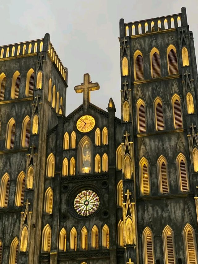 Hanoi Saint Joseph's Cathedral Vietnam❤️⛪