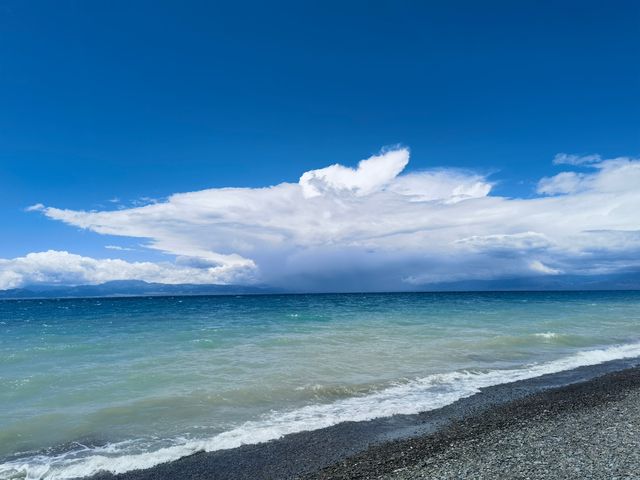 賽里木湖，天山之上的藍寶石