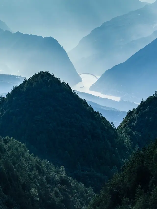 Wushan | Life Season on the Yangtze Cloud