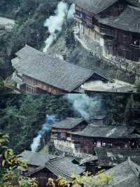 苗寨    视野绝佳的观景角度   快来云亭吧！！