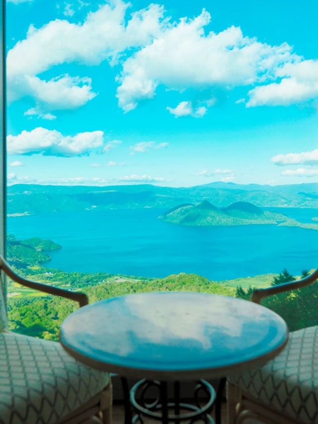 🌟 Hokkaido Hideaway: Luxe Lakeside Living 🏔️🛁