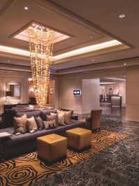 🌟 Marina Delights: Ritz-Carlton's Luxe Stay 🌊