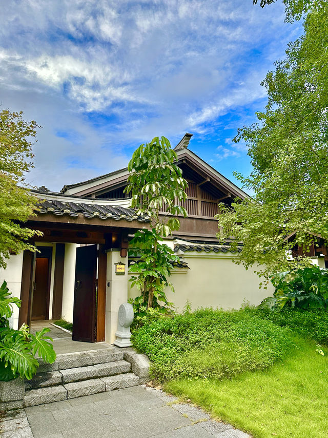 到桂林旅遊要住進這家山水畫的酒店裡