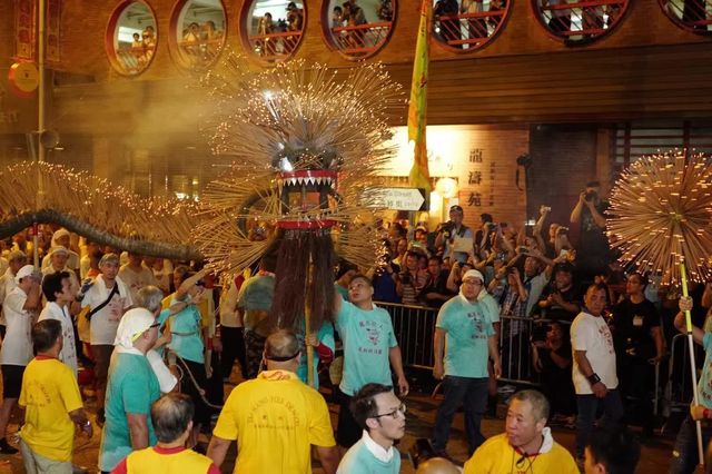 香港中秋節攻略免費欣賞大坑舞火龍連續3日。