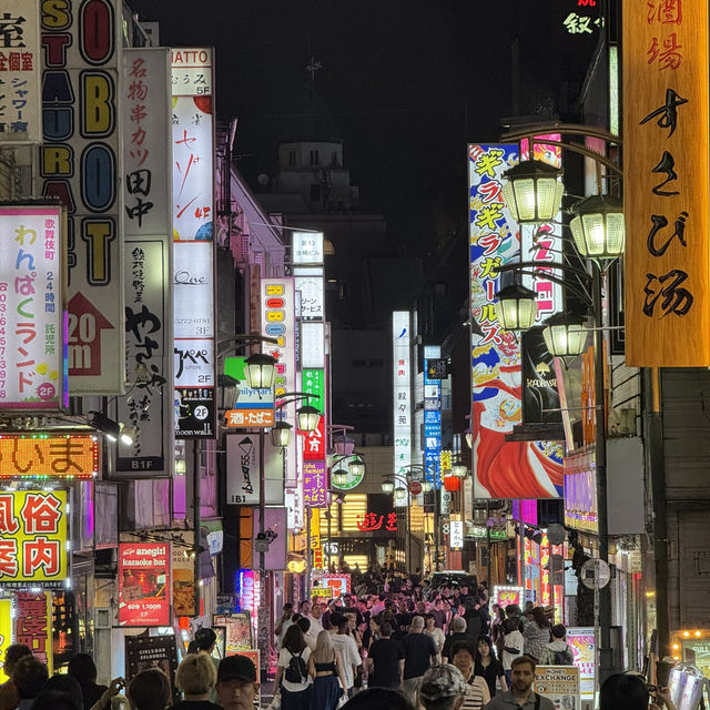 【東京旅行】新宿御苑-庭園寧靜時光与霓虹繁華景