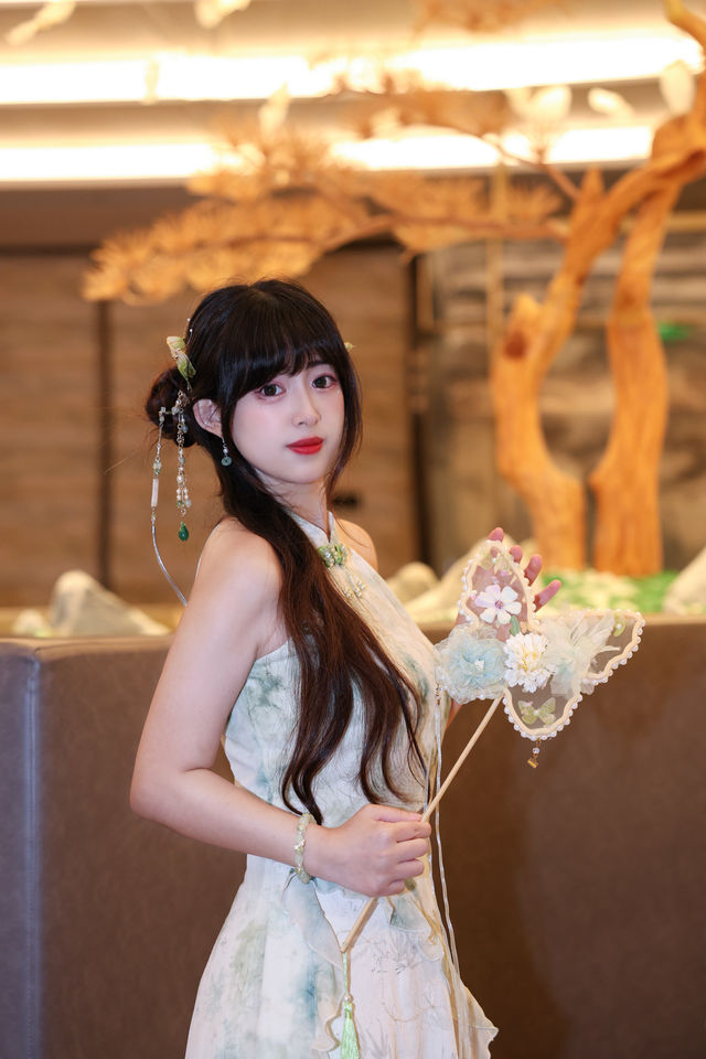 成都度假酒店 𝙷𝙾𝙻𝙸𝙳𝙰𝚈 假期時光。