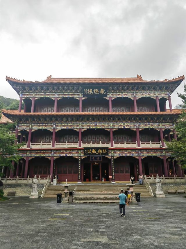 貴陽·西普陀寺 西普陀原名白雲寺， 始建於康熙六年（公元1667年），迄今三百餘年歷史。史載，臨濟。