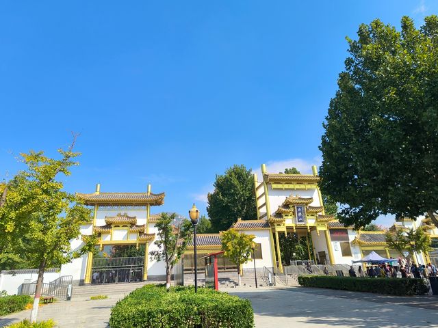 泰安白佛山。