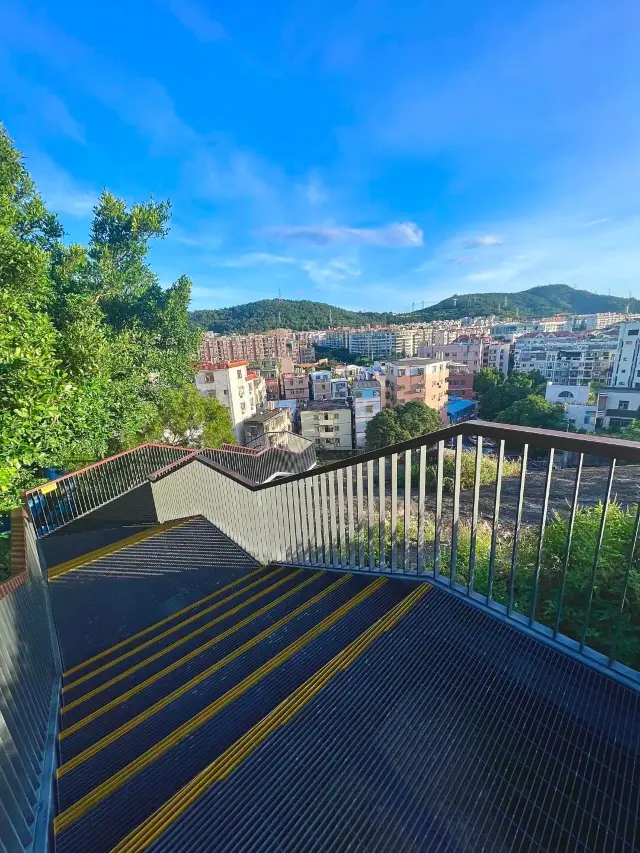 Xiamen has a new place for a stroll. 