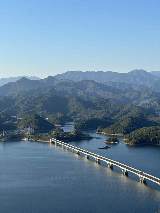 這不是在國外｜而是在浙江周邊千島湖。