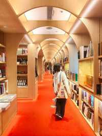 坐落在百年老建築內的書店